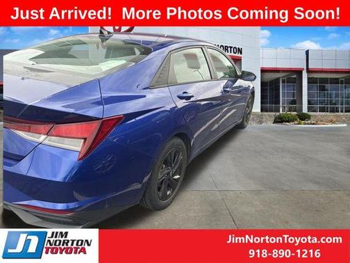 Intense Blue 2022 Hyundai ELANTRA SEL