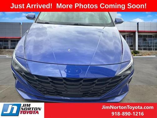 Intense Blue 2022 Hyundai ELANTRA SEL