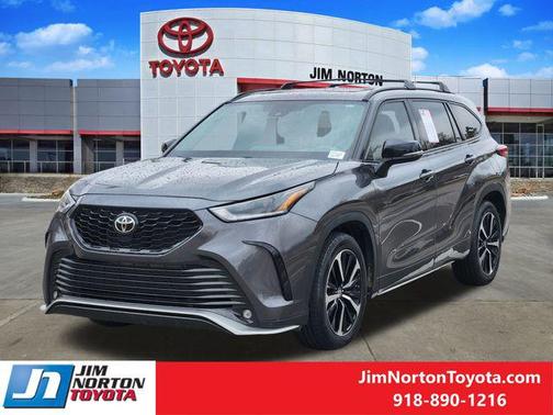 2022 Toyota Highlander XSE