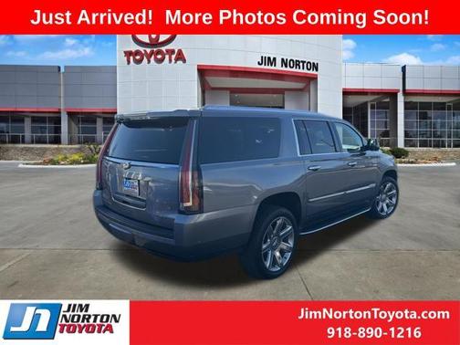 2020 Cadillac Escalade ESV Luxury