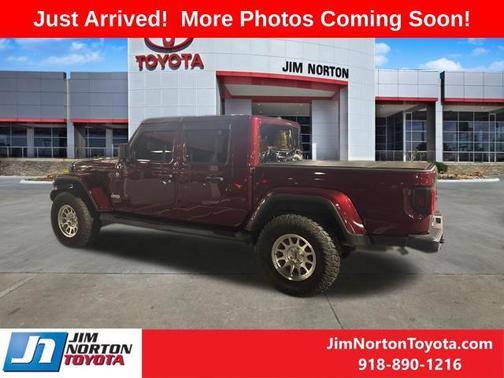 2021 Jeep Gladiator Overland