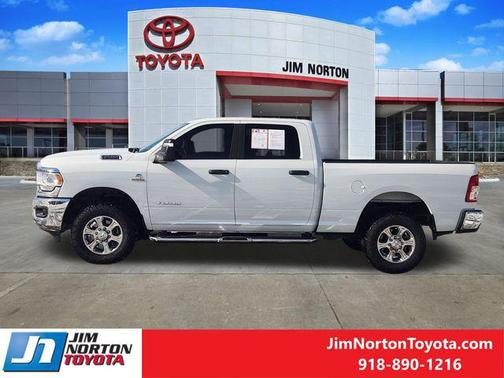 2024 RAM 2500 Big Horn Crew Cab 4x4 6'4' Box