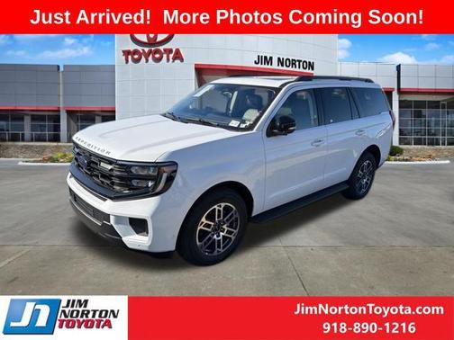 2025 Ford Expedition Active