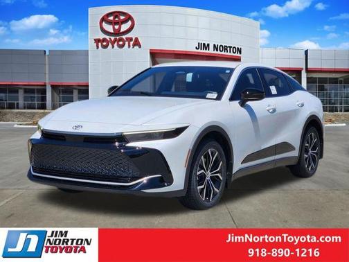 Oxygen White 2026 Toyota Crown XLE