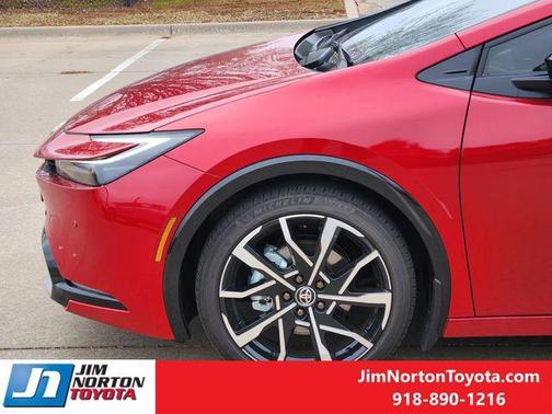 2025 Toyota Prius Plug-In Hybrid XSE