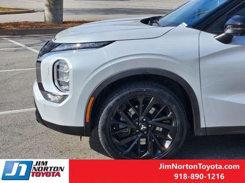 2023 Mitsubishi Outlander SE Black Edition S-AWC