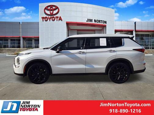 2023 Mitsubishi Outlander SE Black Edition S-AWC