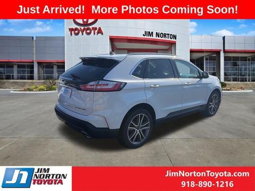 2020 Ford Edge Titanium