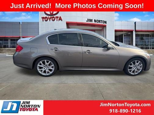 2011 INFINITI G37 Journey