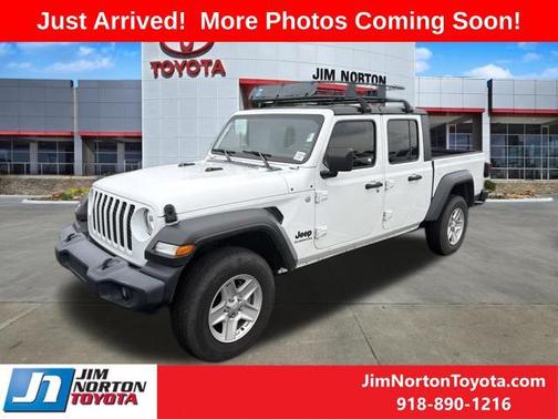 Bright White Clearcoat 2020 Jeep Gladiator Sport S