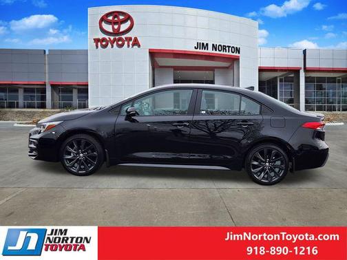 2025 Toyota Corolla SE