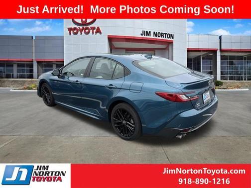Ocean Gem 2025 Toyota Camry SE
