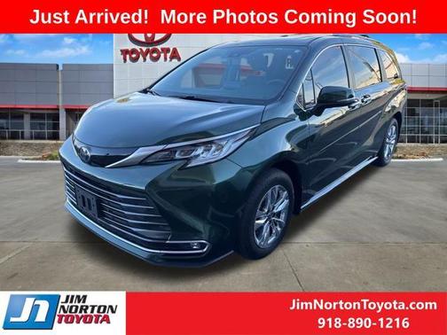 2024 Toyota Sienna Limited