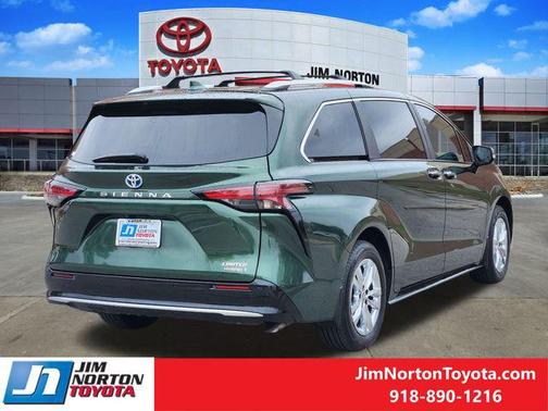 2024 Toyota Sienna Limited