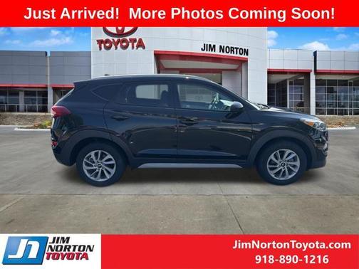 Black Noir Pearl 2018 Hyundai TUCSON SEL