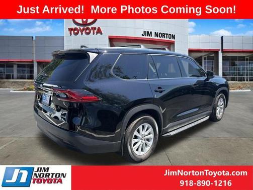 Midnight Black Metallic 2026 Toyota Grand Highlander XLE