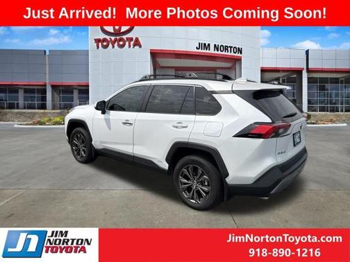 Wind Chill Pearl 2024 Toyota RAV4 Hybrid Limited