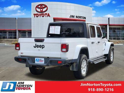 2022 Jeep Gladiator Sport S