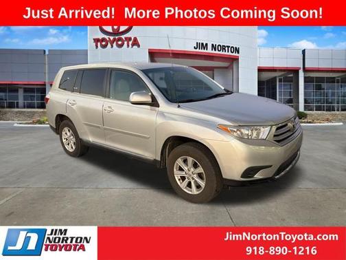2011 Toyota Highlander SE