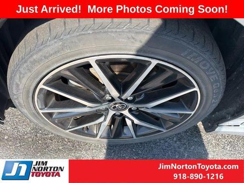 Celestial Silver Metallic 2021 Toyota Camry SE