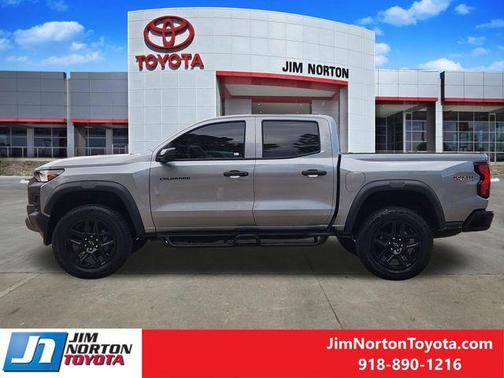 Sterling Gray Metallic 2025 Chevrolet Colorado Trail Boss