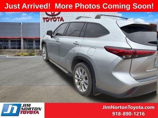 2021 Toyota Highlander Hybrid Limited