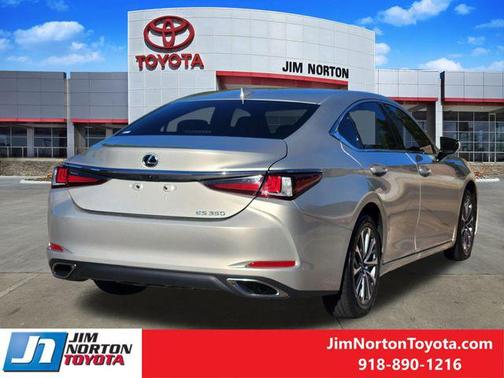 2022 Lexus ES 350 Base