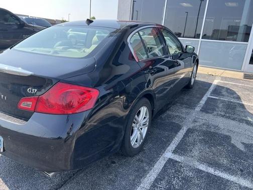 2010 INFINITI G37 Journey