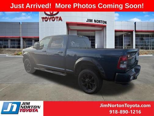 Patriot Blue Pearlcoat 2023 RAM 2500 Big Horn Crew Cab 4x4 6'4' Box