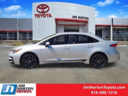 Classic Silver Metallic 2024 Toyota Corolla SE