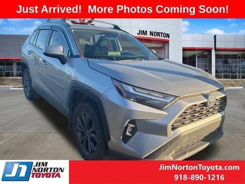 2023 Toyota RAV4 Hybrid XLE Premium