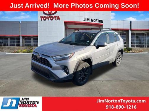 2023 Toyota RAV4 Hybrid XLE Premium