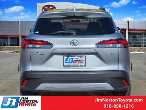 2024 Toyota Corolla Cross LE