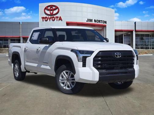 Ice 2026 Toyota Tundra SR5