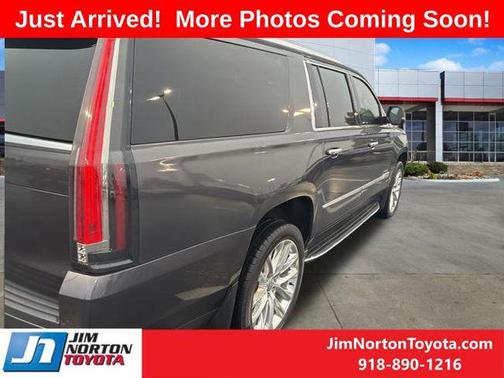 2018 Cadillac Escalade ESV Premium Luxury