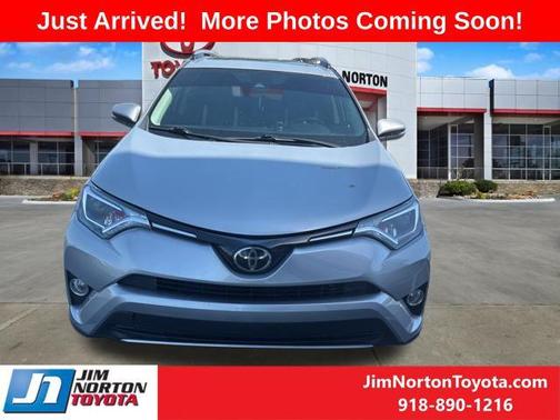 Silver Sky Metallic 2018 Toyota RAV4 XLE