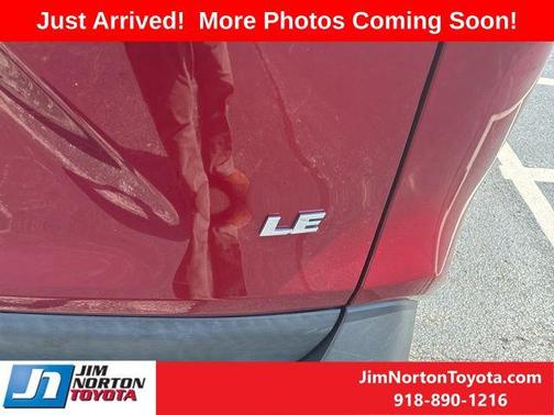 Pearl 2020 Toyota RAV4 LE