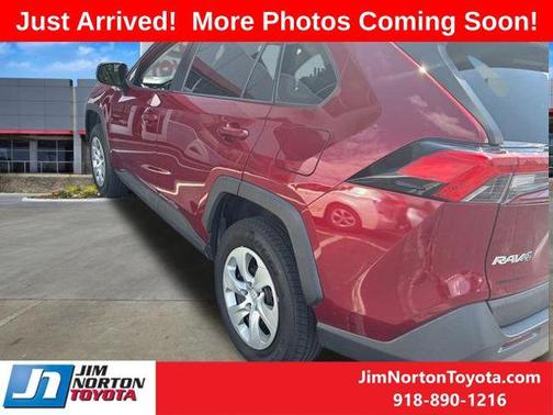 Pearl 2020 Toyota RAV4 LE