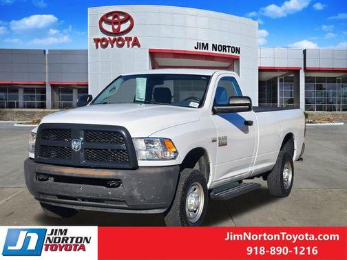 2017 RAM 2500 Tradesman Regular Cab 4x4 8' Box