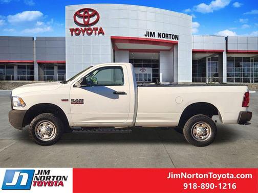 2017 RAM 2500 Tradesman Regular Cab 4x4 8' Box