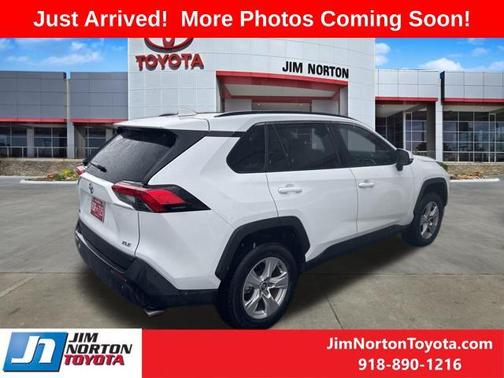 Super White 2020 Toyota RAV4 XLE
