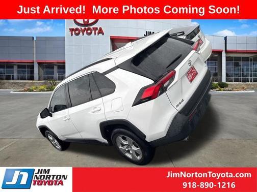 Super White 2020 Toyota RAV4 XLE