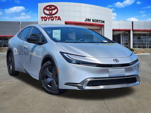 2026 Toyota Prius Plug-In Hybrid SE