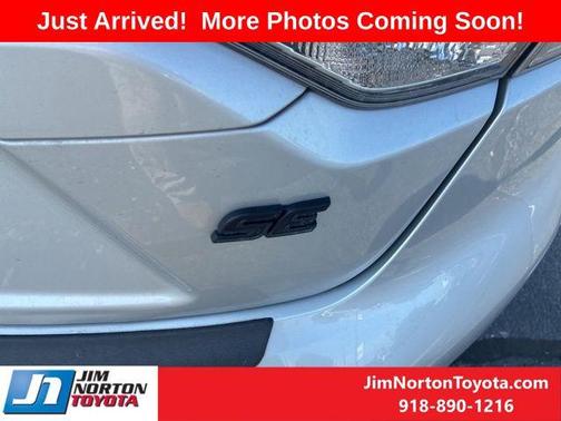 Classic Silver Metallic 2025 Toyota Corolla SE