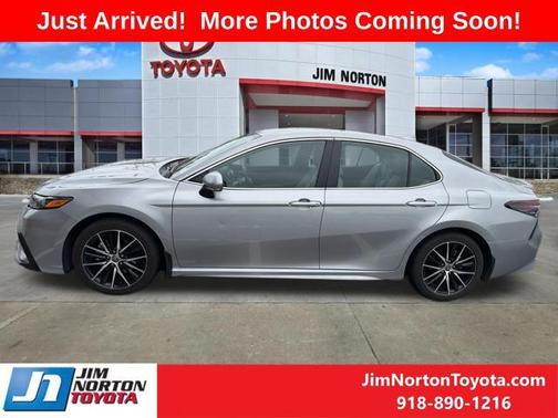 Celestial Silver Metallic 2024 Toyota Camry Hybrid SE