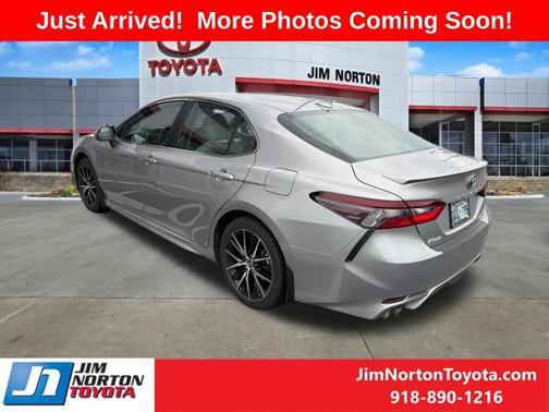 Celestial Silver Metallic 2024 Toyota Camry Hybrid SE