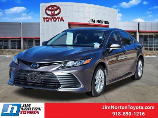 2024 Toyota Camry LE