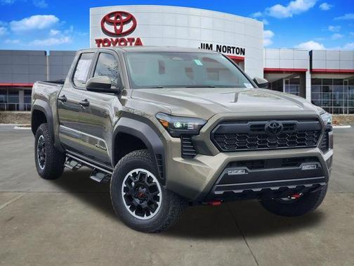 Bronze 2026 Toyota Tacoma TRD Off-Road
