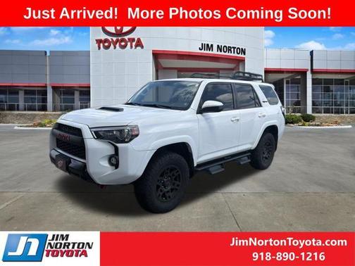 Super White 2019 Toyota 4Runner TRD Pro