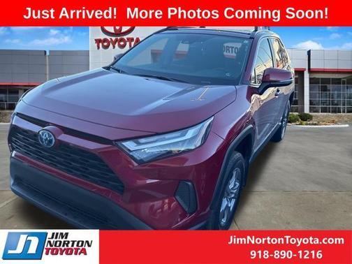 2024 Toyota RAV4 Hybrid XLE